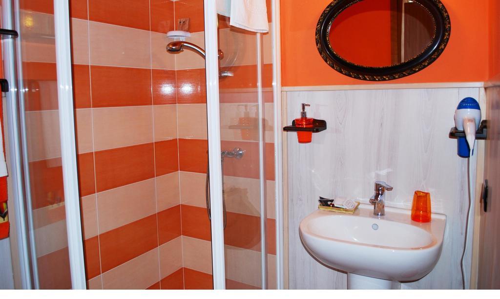 B&B I Viandanti Piancogno Rum bild
